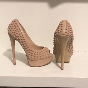 Steve Madden spiked Nude Heels
